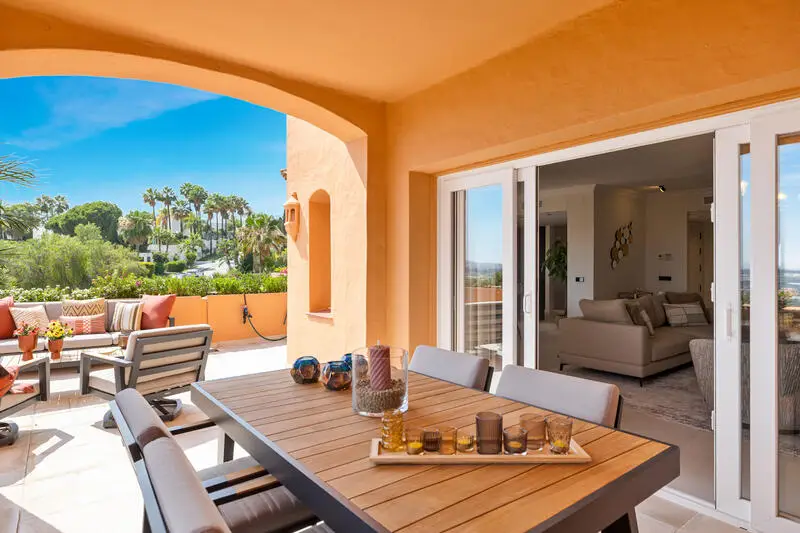 Atico Duplex Reformado en Los Belvederes Nueva Andalucia