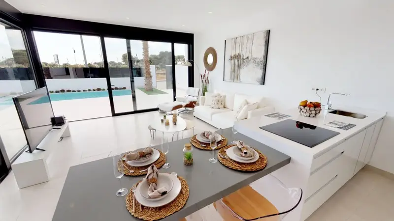 Chalet en Venta Roldan Murcia: Villas Modernas con Piscina Privada