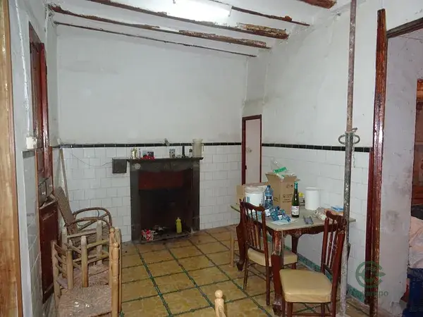 Casa de Pueblo para Reformar en Castell de Castells 367m2