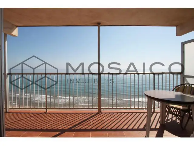 Apartamento Primera Linea Playa Les Palmeres Sueca