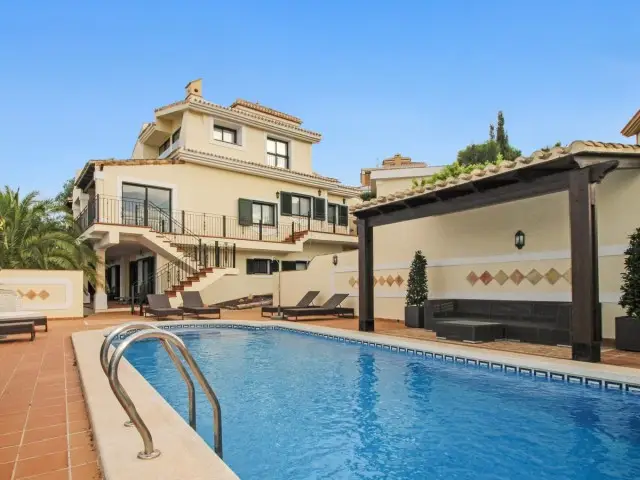 Casa Villa 5 Dormitorios La Manga Vistas al Mar Piscina Privada