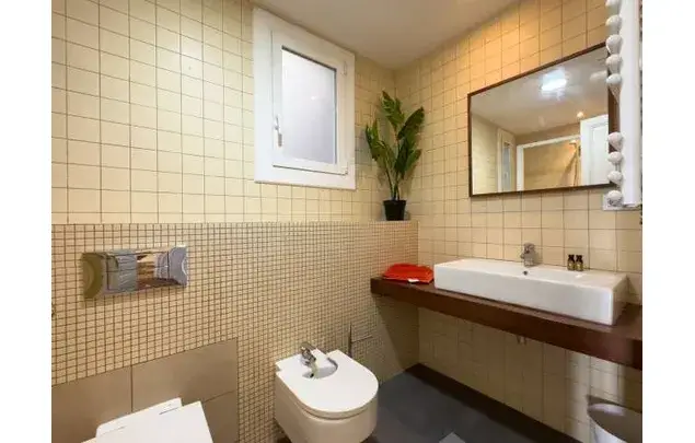 Alquiler Habitaciones Barcelona SOLO Mujeres