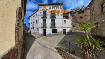 Casa en venta en Tartareu a reformar con 4 plantas
