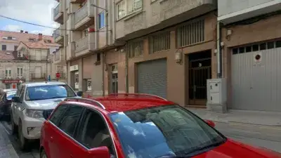 Casa pareada en venta en Muy Cerca de Oficina de Abanca