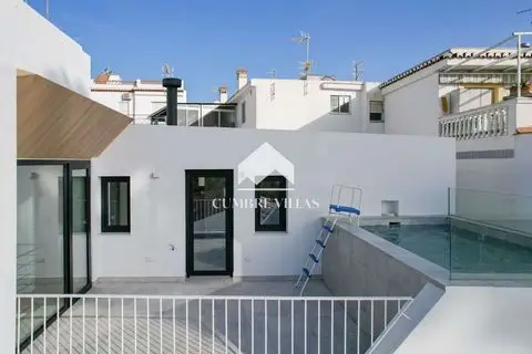 Casa Villa 4 Dormitorios Almuñécar Garaje Piscina Terraza