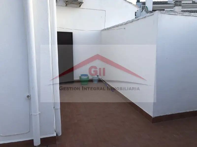 Venta Casa con Terraza en Marmolejo