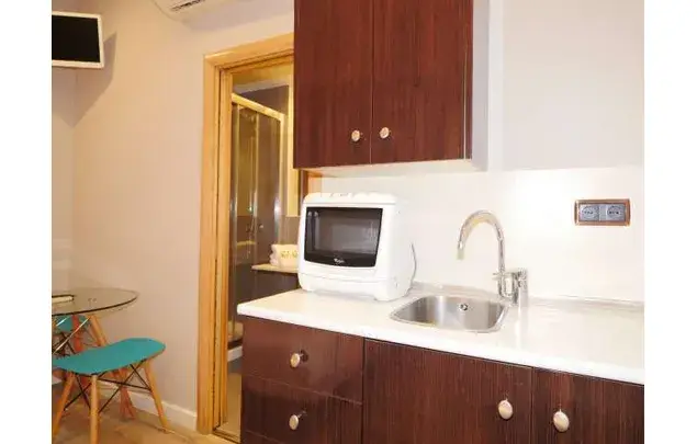 Estudio Moderno en Barrio Gótico Barcelona Ideal para Jóvenes Profesionales