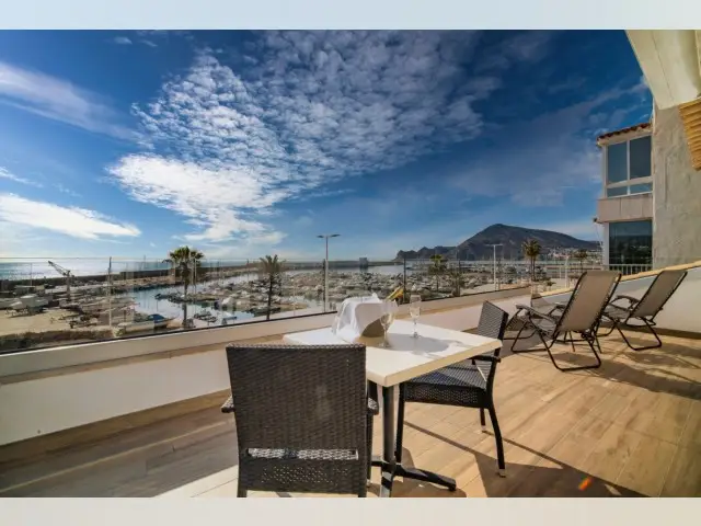 Hotel 8 Dormitorios Venta Altea Puerto Deportivo Vistas Mar