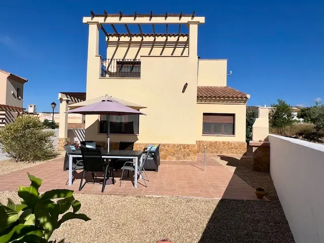 Villa 3 Dormitorios en Venta Cariatiz Almeria