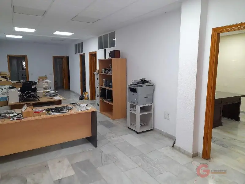 Venta Local Comercial 6 Habitaciones Motril