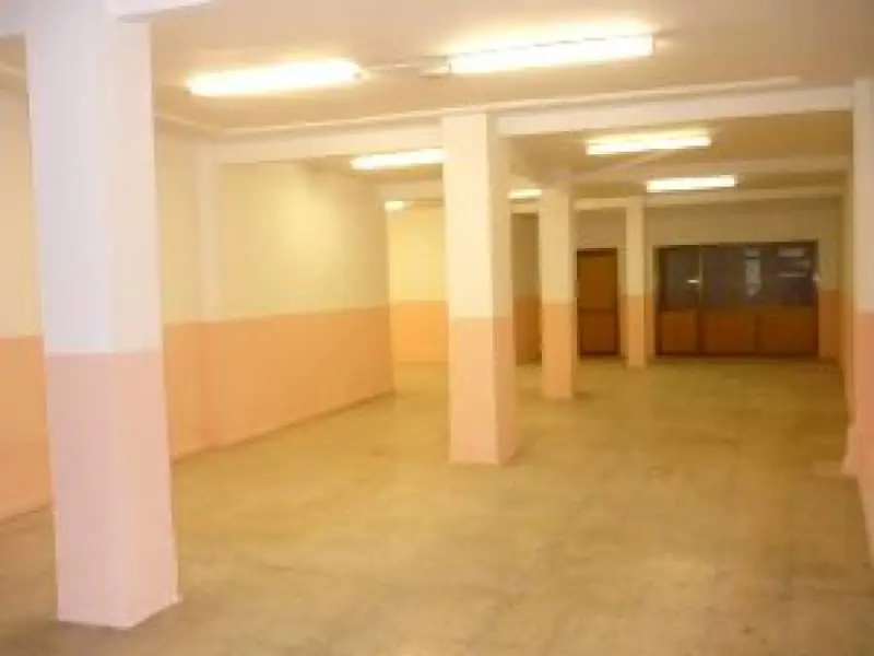 Venta Local Comercial Plaza Circular Valladolid