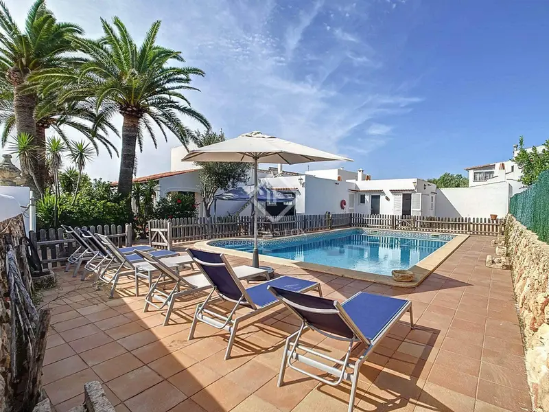 Chalet en Cala'n Bosch Menorca con Licencia Turistica
