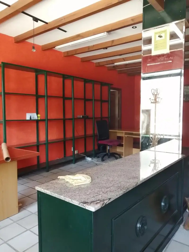 Venta Local Comercial Zapaton Torrelavega