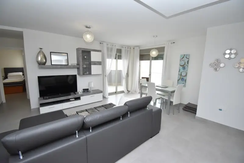 Apartamento 2 Dormitorios Villamartin