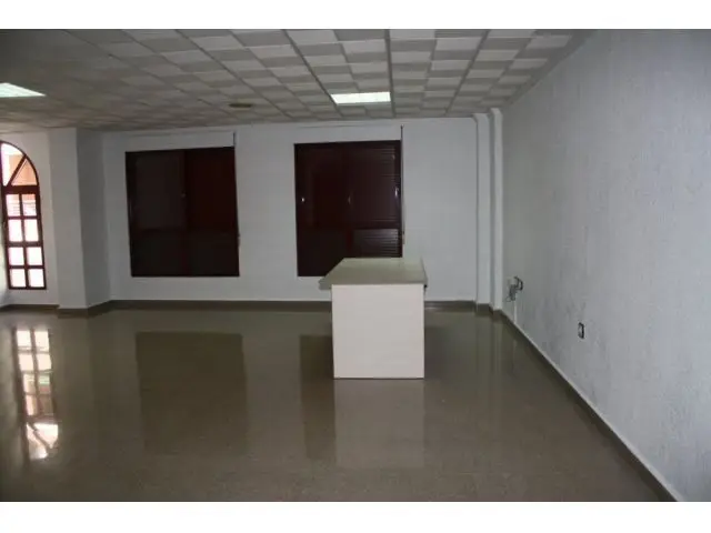 Alquiler Entresuelo Orihuela 250m2 Colegio Santo Domingo Salida Humos