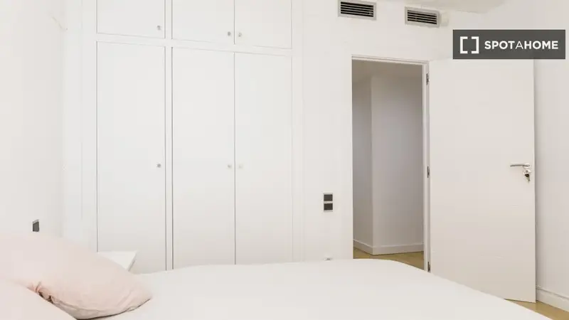 Alquiler de habitaciones en piso de 5 habitaciones en el Casco Antiguo de Zaragoza