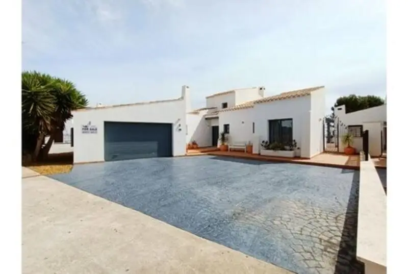 Villa 4 Dormitorios El Valle Golf Murcia