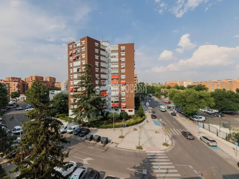 Piso en Venta Ciudad Lineal 3 Dormitorios Luminoso Exterior