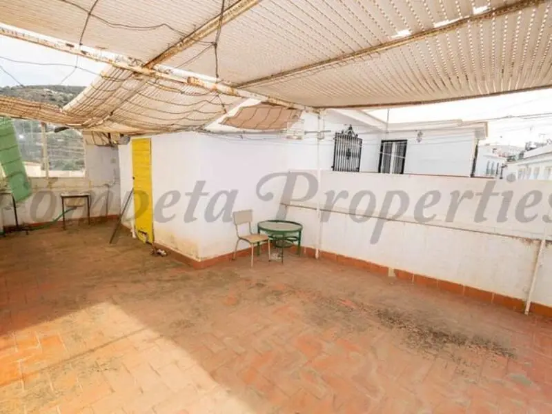 Casa de Pueblo en Torrox 7 Dormitorios 2 Baños Terraza Vistas
