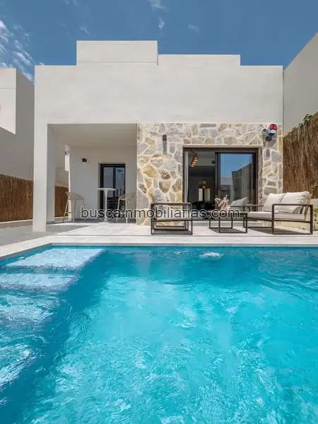 Chalet en Venta Orihuela Costa 3 Dormitorios Piscina Privada