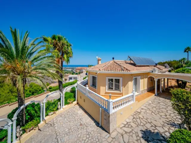 Casa Villa 3 Dormitorios Alquiler Denia Espaa