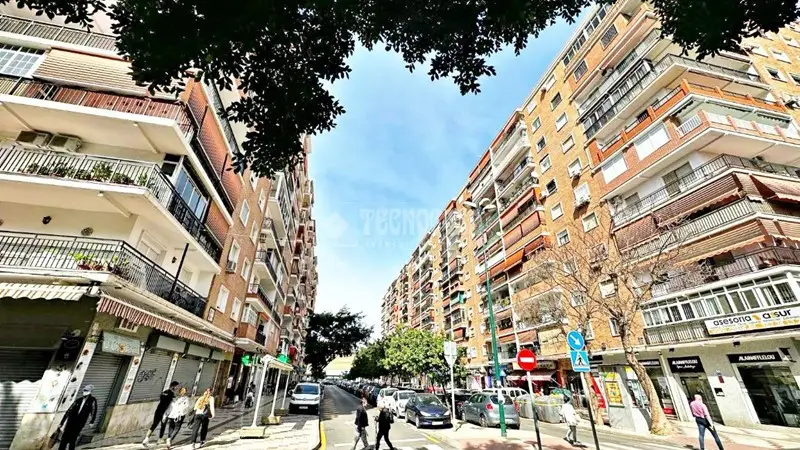 Piso en venta en Málaga 3 dormitorios 2 baños reformado 104m2