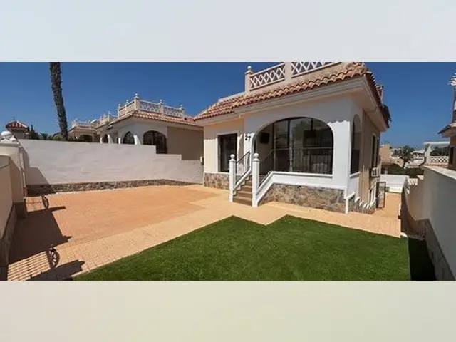 Villa 5 Dormitorios Ciudad Quesada Piscina Privada