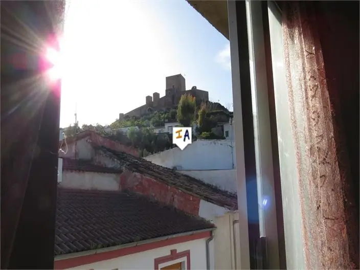 Casa de Pueblo en Alcaudete con Vistas al Castillo