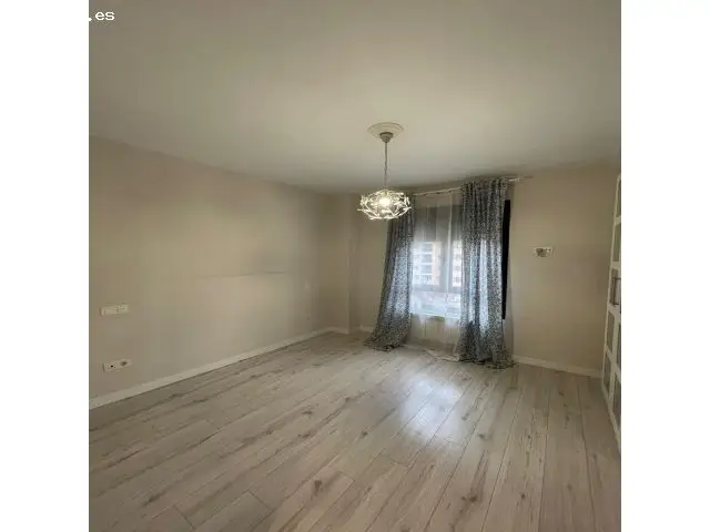 Alquiler Piso 2 Dormitorios Urbanizaci"}},n Privada Clara Campoamor
