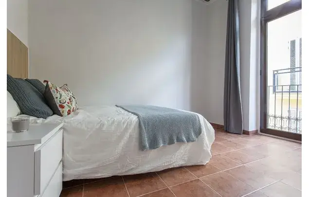 Habitaci	ón en Alquiler Valencia Estancia Media Larga