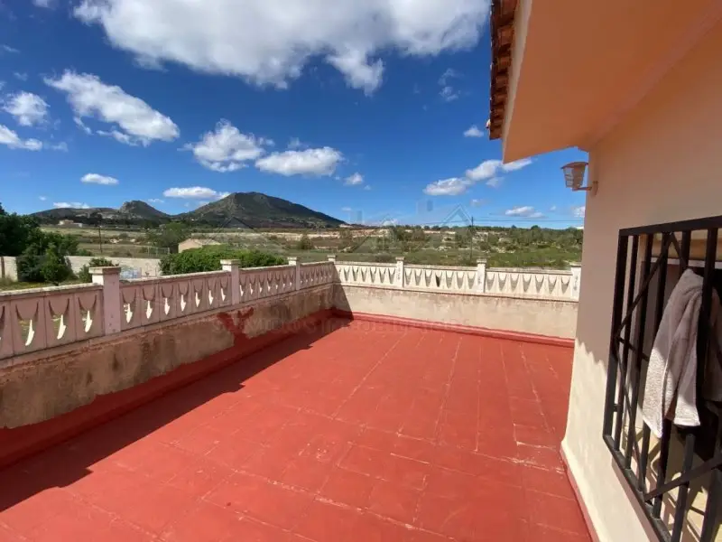 Venta Casa Rural Sax Vistas Montaña Piscina 8000m2