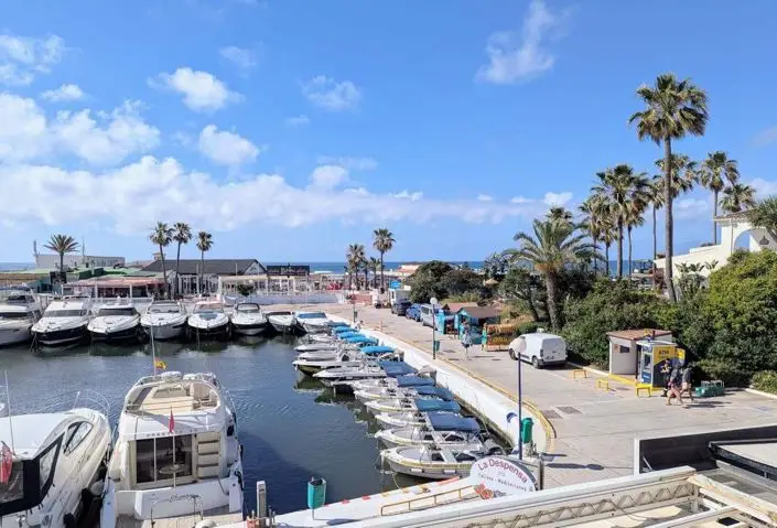 Apartamento 2 Dormitorios Puerto Cabopino Costa del Sol