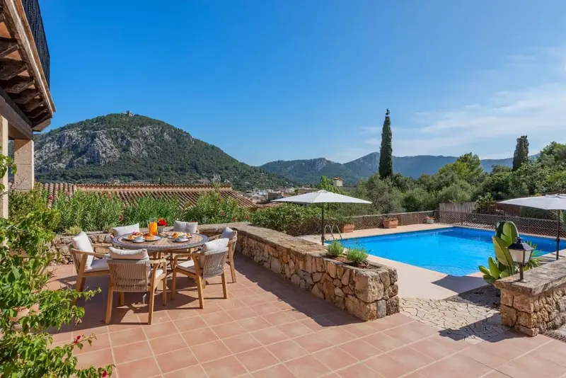 Chalet de Lujo en Pollensa con Vistas Impresionantes