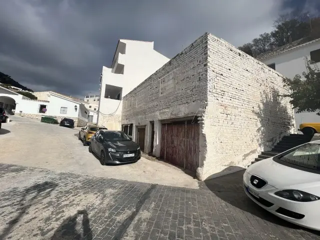 Terreno en Venta Mijas Pueblo: Proyecto de Restauracion con Vistas al Mar