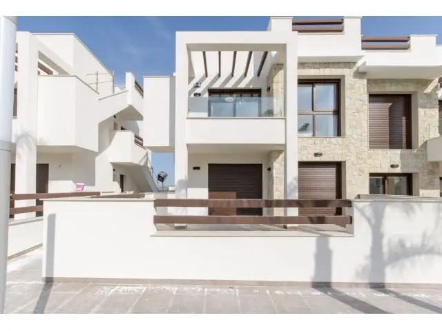 Bungalows en Los Balcones Torrevieja: Residencial con Vistas