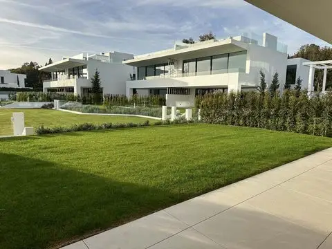 Casa Moderna en Milla de Oro Marbella 4 Dormitorios