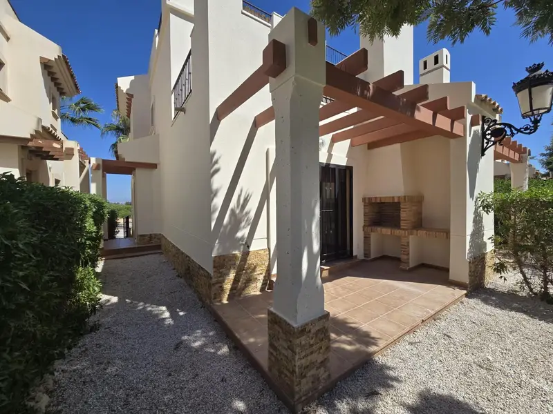 Bungalow con Piscina y Terraza en Algorfa - Cerca de Campo de Golf