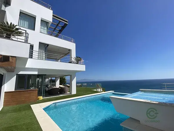 Villa de Lujo en Malaga con Vistas al Mar