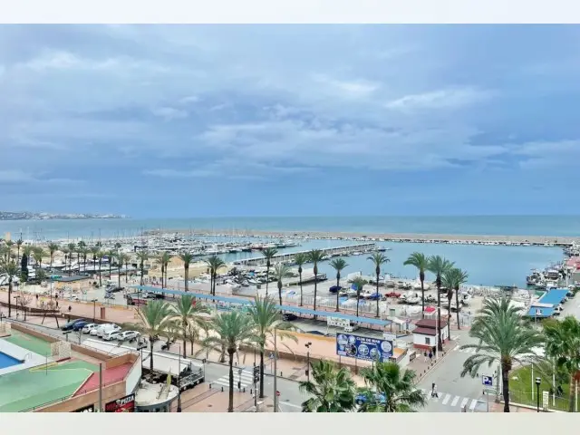 Apartamento en Fuengirola Costa del Sol Primera Linea de Playa