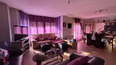 Piso en venta en Avenida Libertad 148m2 4 dormitorios 2 baños