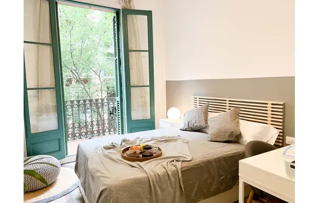 Habitacion 190m2 Barcelona Alquiler Temporada Media Larga