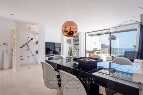 Casa en Cala Carbo con Vistas al Mar Piscina y Discoteca