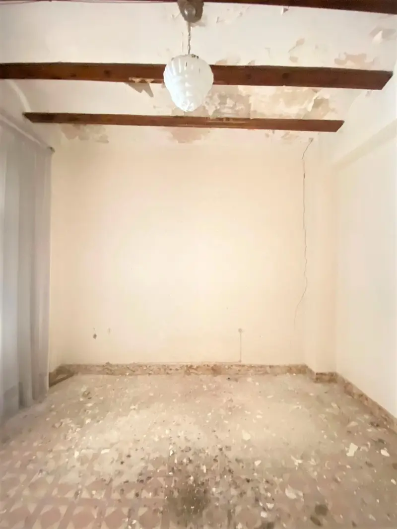 Solar en Venta Chulilla 100m2 Reforma Integral