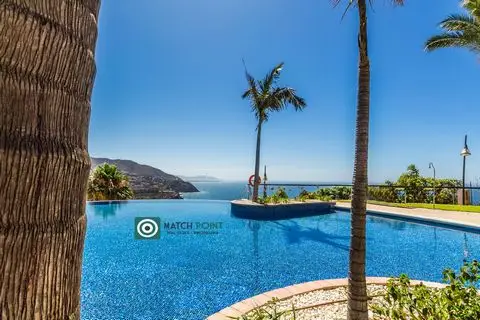 Adosada 3 Dormitorios Almuñécar Vistas al Mar Piscina Privada
