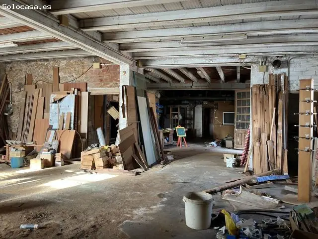Casa con Terrenos en Vilamacolum