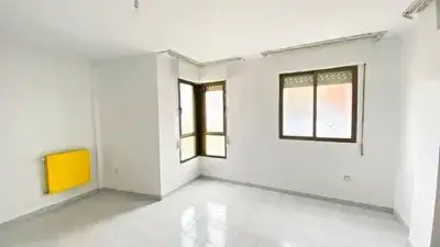 Piso en venta Calle Garcia Buelta 3 dormitorios 1 baño