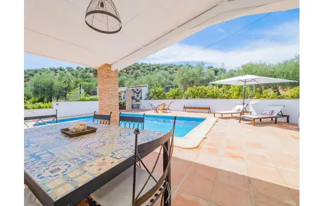 Alquiler casa rural Adamuz 4 dormitorios piscina privada