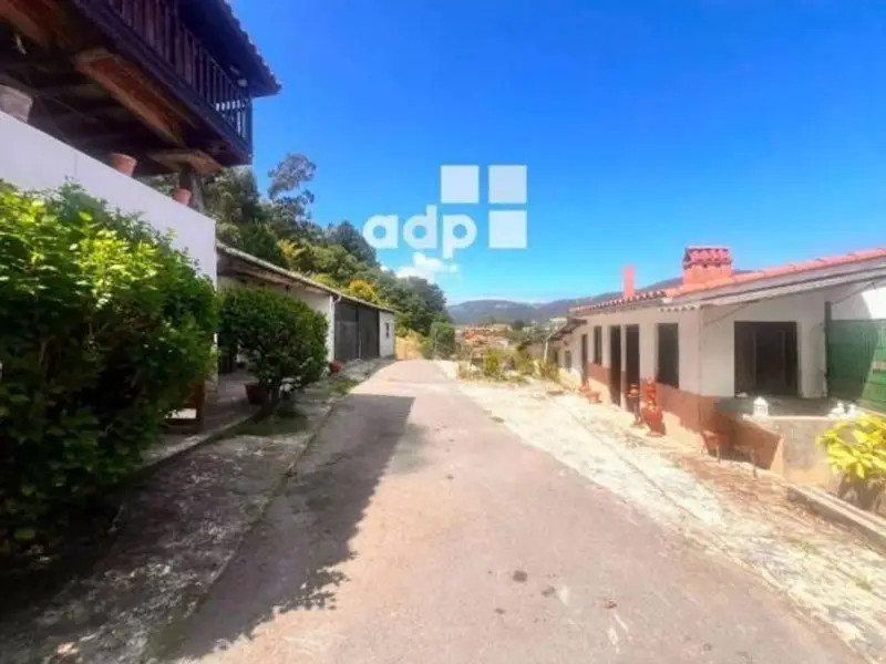 Chalet en Pravia con Finca y Horreo - Ideal Vivienda o Hotel Rural
