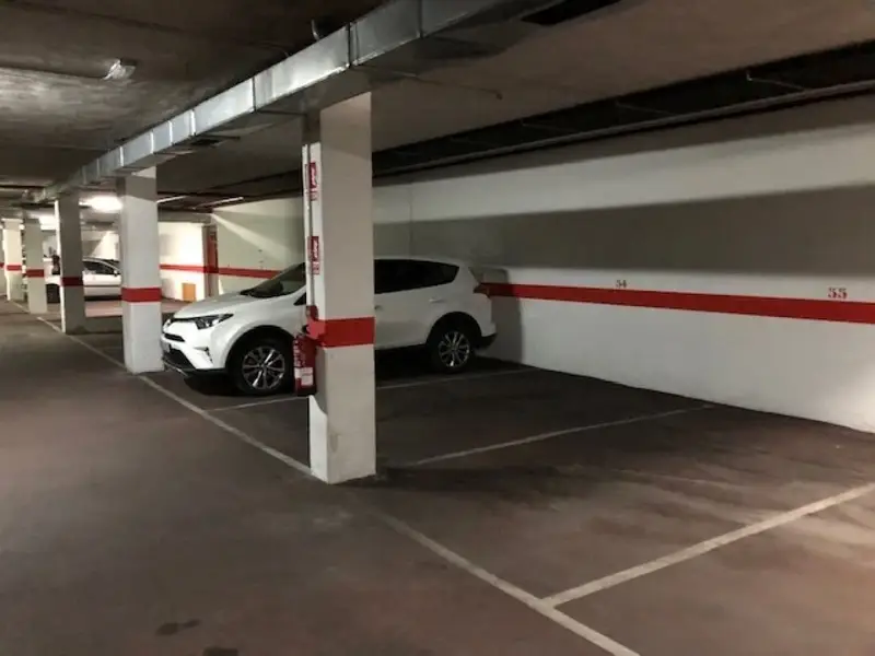 Garaje en Venta en Ponferrada La Rosaleda 30m2