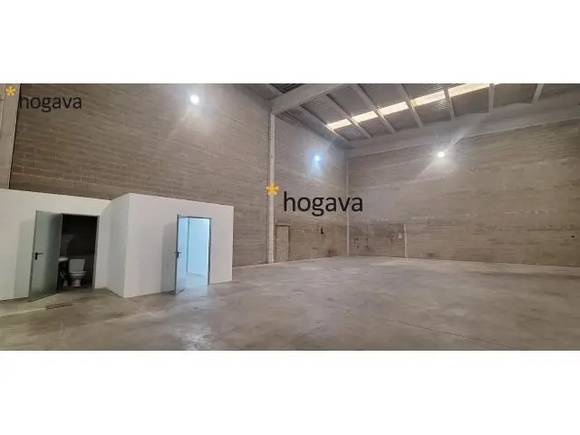 Nave Industrial en Alquiler 300m2